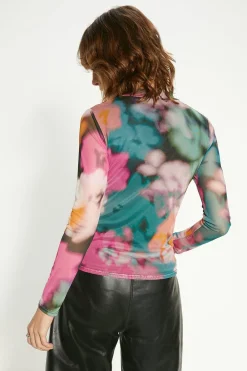 Best Oasis Blurred Floral Mesh Funnel Top Multi