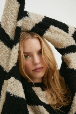 Best Oasis Boucle Stripe Jumper Black
