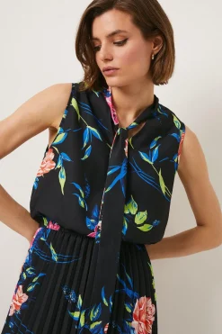 Hot Oasis Brushstroke Floral Sleeveless Pussybow Dress Black