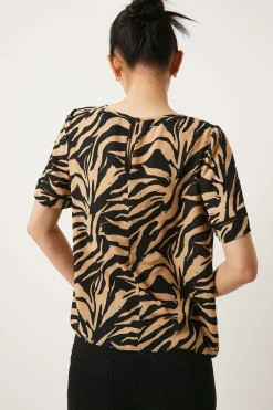 Best Oasis Essential Lace Insert Zebra Woven Tee Tan