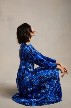 Fashion Oasis Floral Blur Satin Pleated V Neck Midi Dress Navy