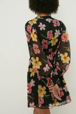 Hot Oasis Floral Chiffon Pleated Long Sleeve Skater Dress Black