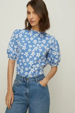 Online Oasis Floral Jacquard Scallop Edge Top Blue