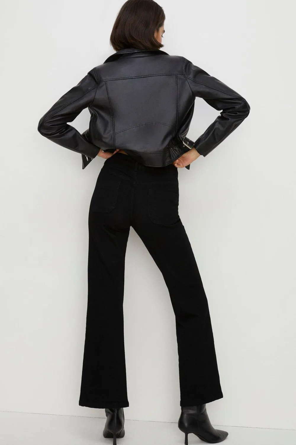 Online Oasis Frankie High Rise Flare Jean Black