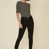 Hot Oasis Grace Cropped Jean Black