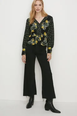 New Oasis Hawaiian Leaf Button Tea Blouse Black