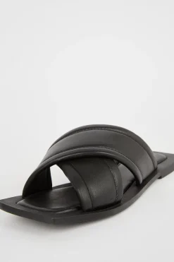 New Oasis Leather Padded Cross Over Sandal Black