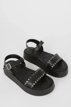 Hot Oasis Leather Scallop Flatform Sandals Black