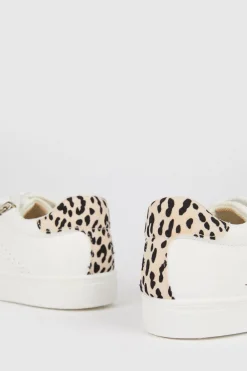 Fashion Oasis Leopard Zip Detail Trainers White