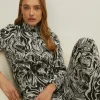 Fashion Oasis Marble Jacquard Funnel Neck Top Mono
