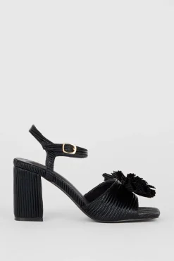 Discount Oasis Metallic Bow Block Heel Sandals Gold