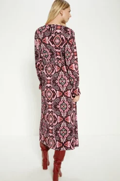 Outlet Oasis Paisley Plisse Midi Dress Maroon