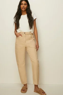 Hot Oasis Patch Pocket Barrel Leg Jean Ecru