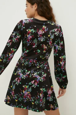 Discount Oasis Petite Floral Velvet Empire Seam Mini Dress Black