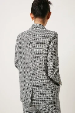 Hot Oasis Petite Geo Jacquard Blazer Mono