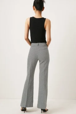 Fashion Oasis Petite Geo Jacquard Kick Flare Trouser Mono