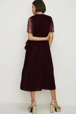 Hot Oasis Petite Lace Mix Velvet Wrap Midi Dress Wine