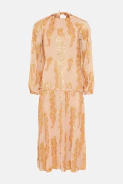 Outlet Oasis Petite Metallic Jacquard Midi Dress Blush