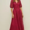 Outlet Oasis Petite Premium Lace V Neck Maxi Dress Magenta