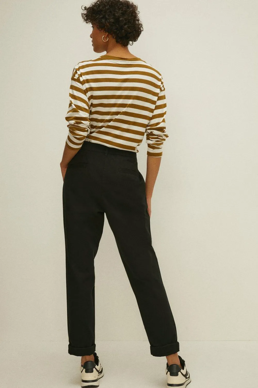 Sale Oasis Pleat Detail Peg Trouser Black