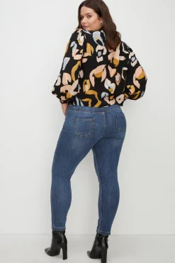 Hot Oasis Plus Size Jade Jean Mid Wash