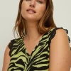 Clearance Oasis Plus Size Lace Trim Zebra Print Vest Black