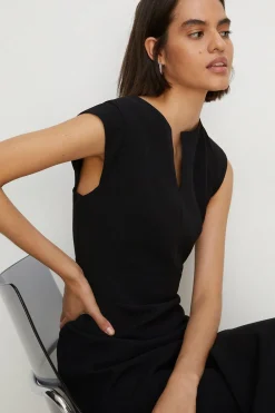 Outlet Oasis Premium Keyhole Tiered Midi Dress Black