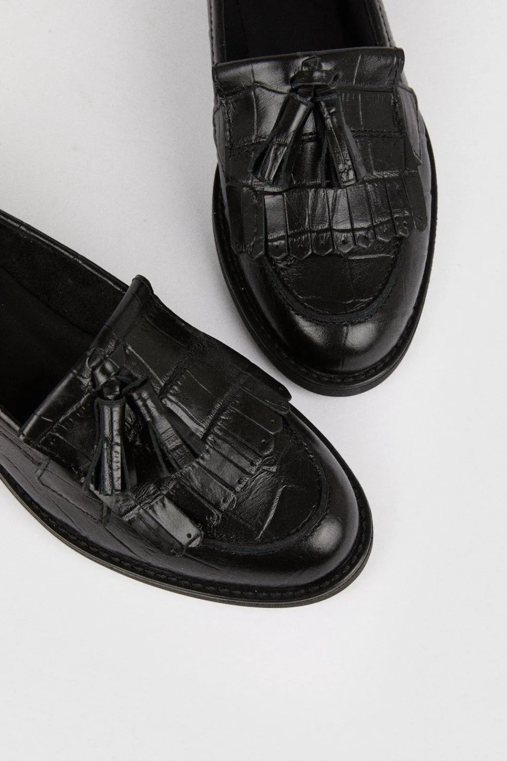 Best Oasis Premium Leather Tassel Loafers Black
