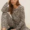 Clearance Oasis Print Lounge Set Animal