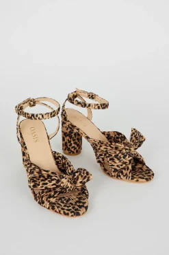 Outlet Oasis Printed Bow Detail Strappy Block Heel Animal