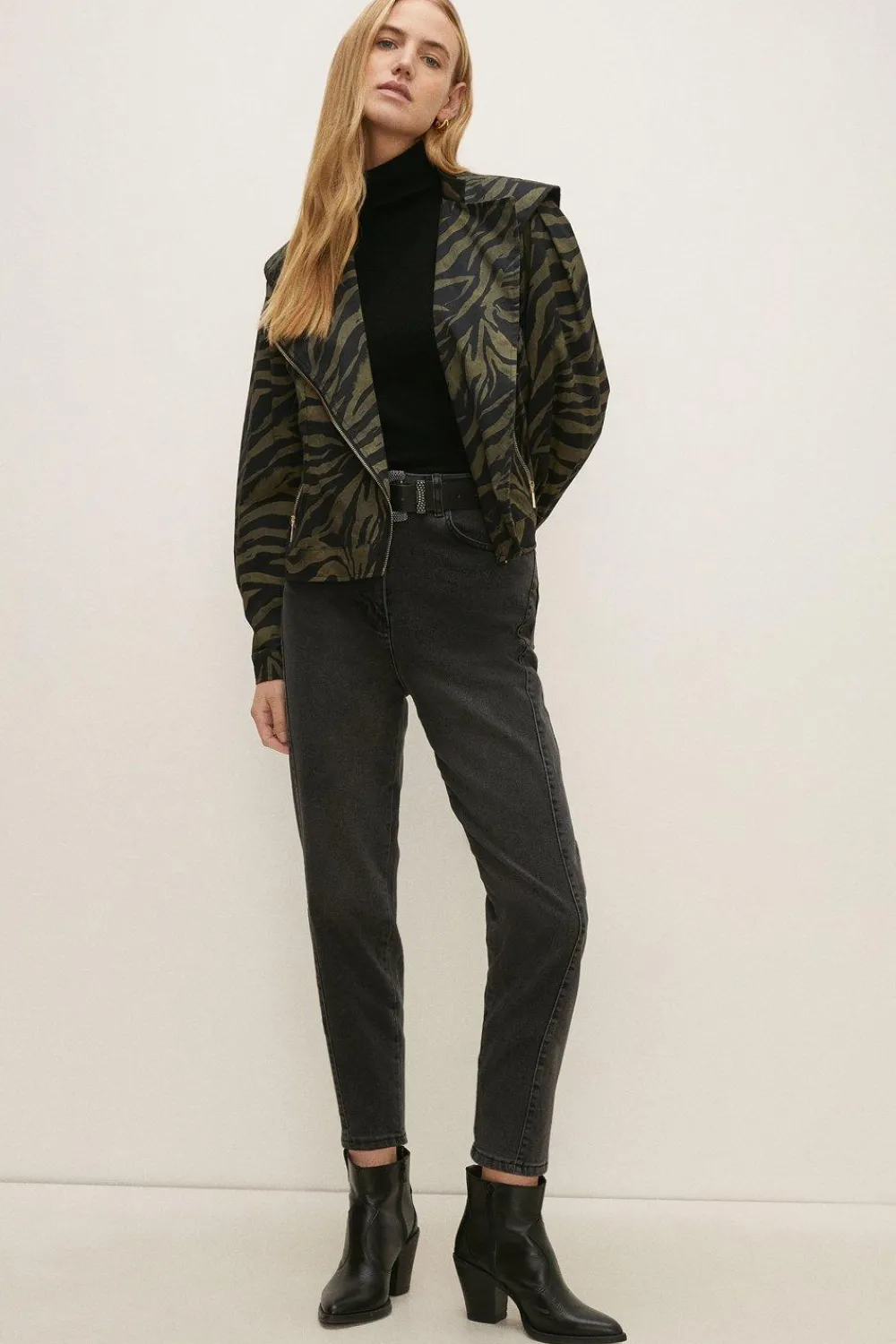 Hot Oasis Rachel Stevens Zip Through Print Coat Zebra