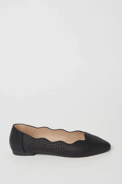 Sale Oasis Scallop Detail Ballet Flats Black