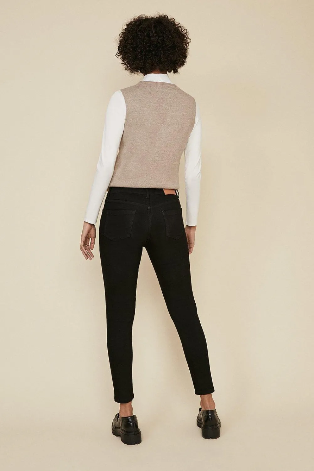 Best Oasis Short Jade Organic Mid Rise Skinny Jean Black