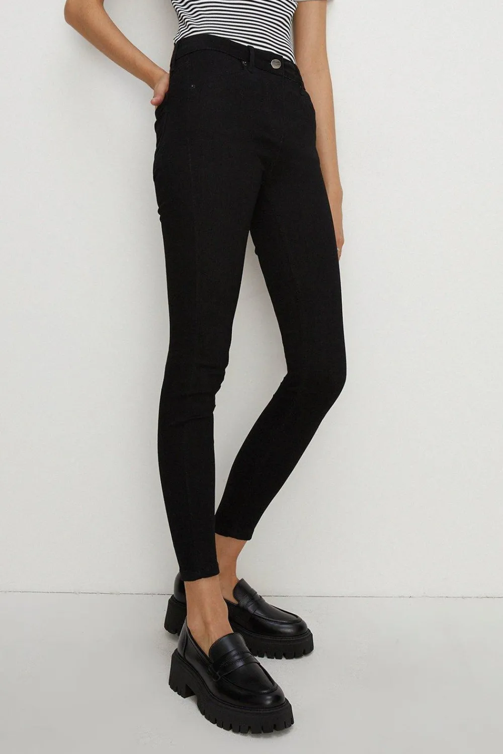 Best Oasis Short Jade Organic Mid Rise Skinny Jean Black