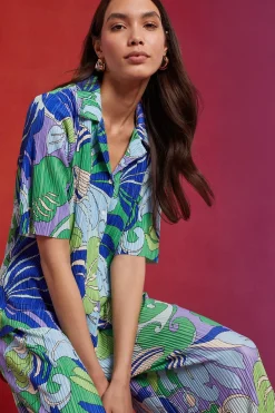 Clearance Oasis Tropical Plisse Short Sleeve Button Through Shirt Blue