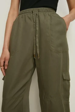 Best Oasis Utility Cargo Jogger Khaki